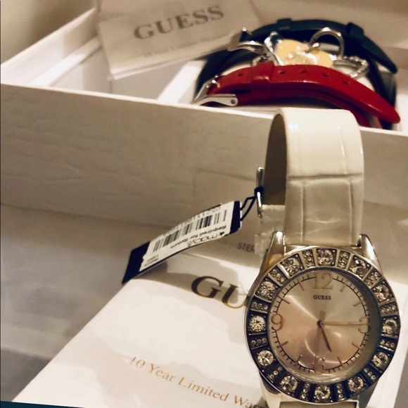 guess watch interchangeable leather strap